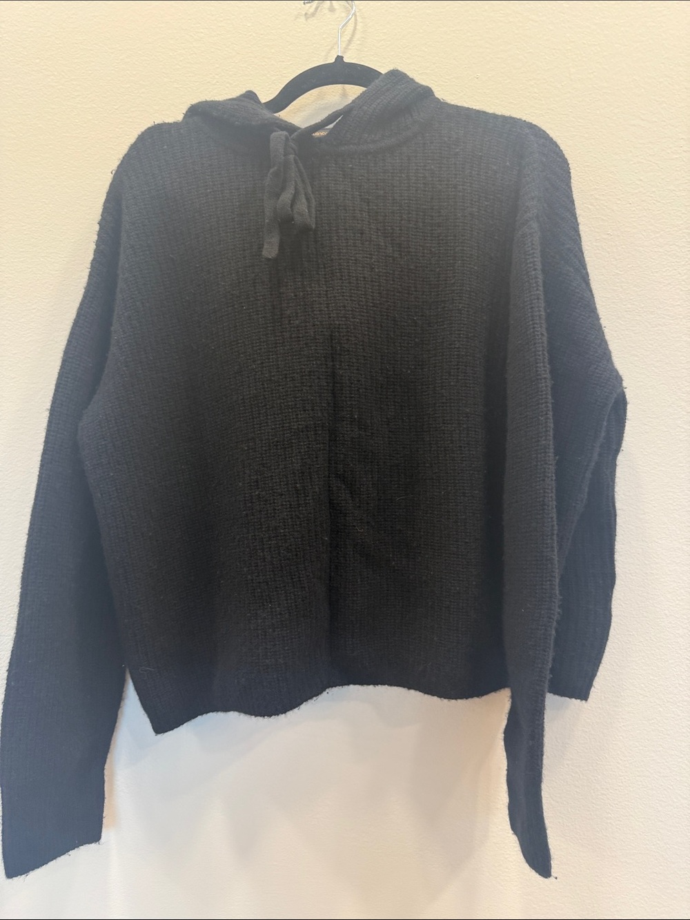 Quince Black Cashmere Hoodie Sweater - medium (236)